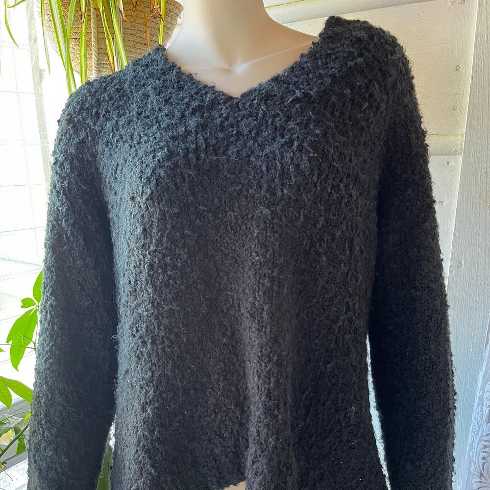Black sweater - UNIVERSAL THREAD